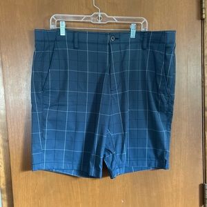 Men’s Navy Plaid Golf Shorts